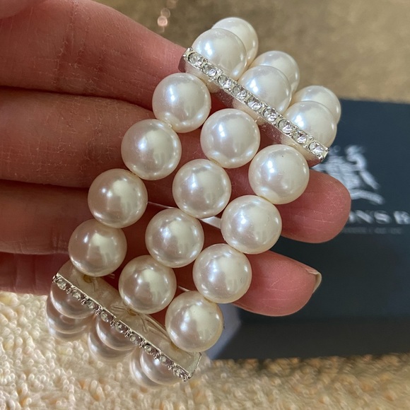 Pearl Bracelet from Hudson’s Bay - Picture 2 of 3